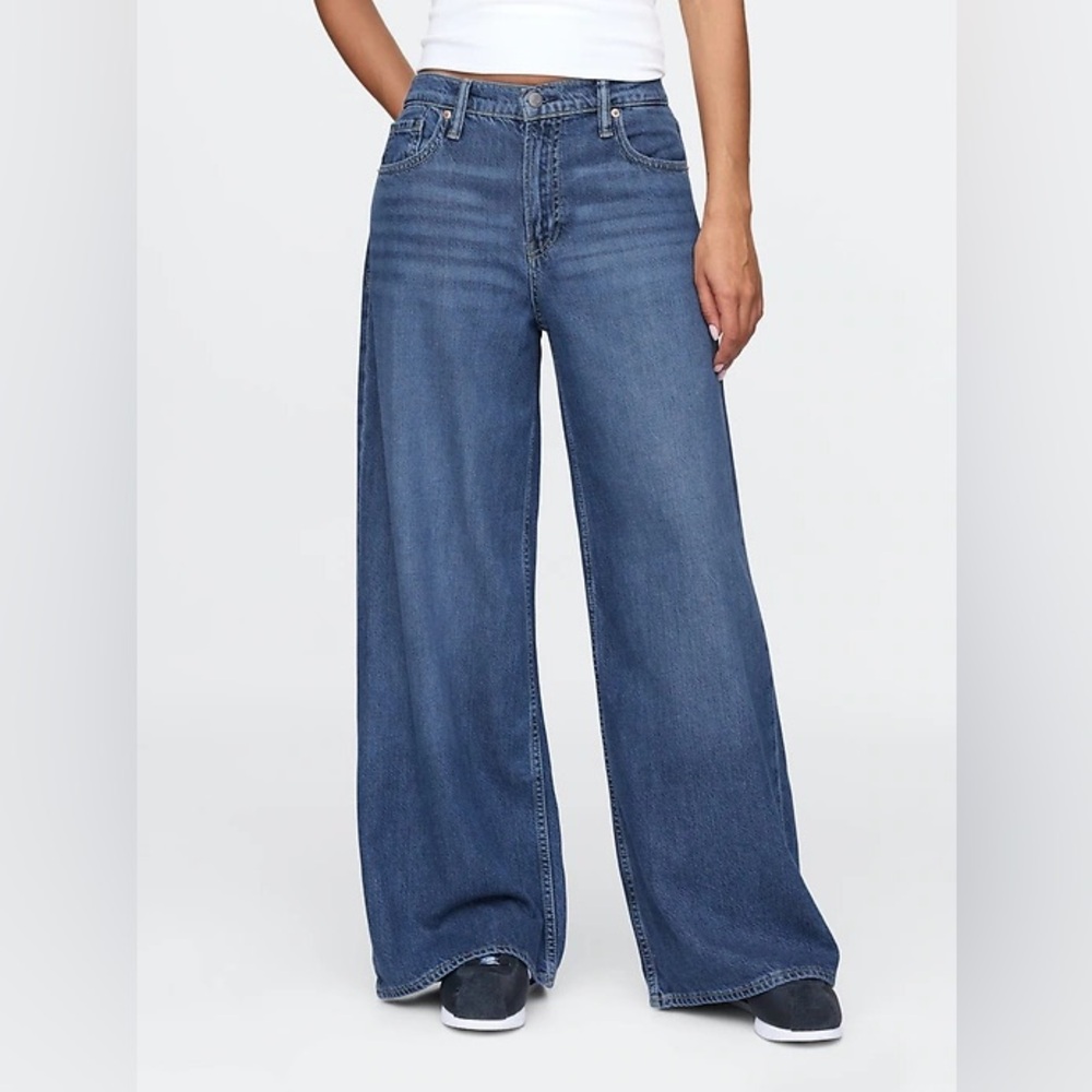 GAP Mid-Rise UltraSoft Baggy Jeans